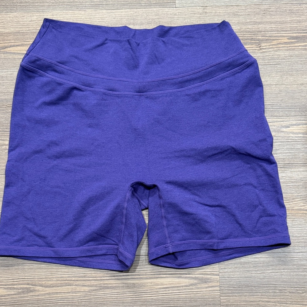 Ptula Bare Contour Purple Shorts